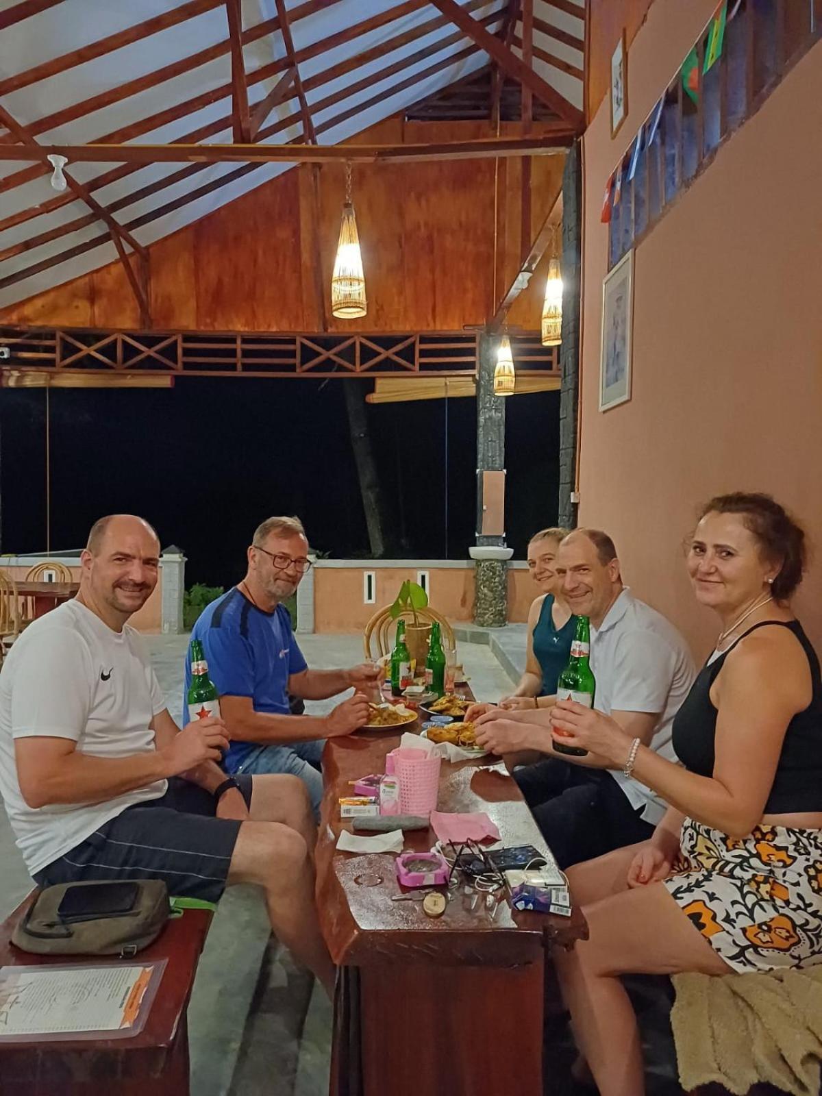 Asim Paris & Jungle Trekking Hotel